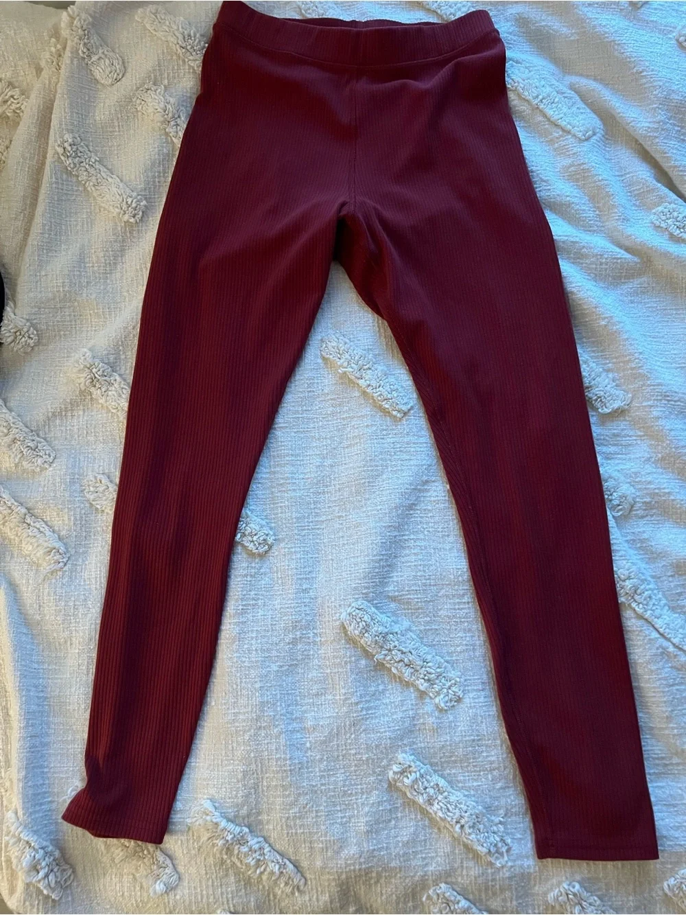 Alo Yoga Ribbed set in Cranberry